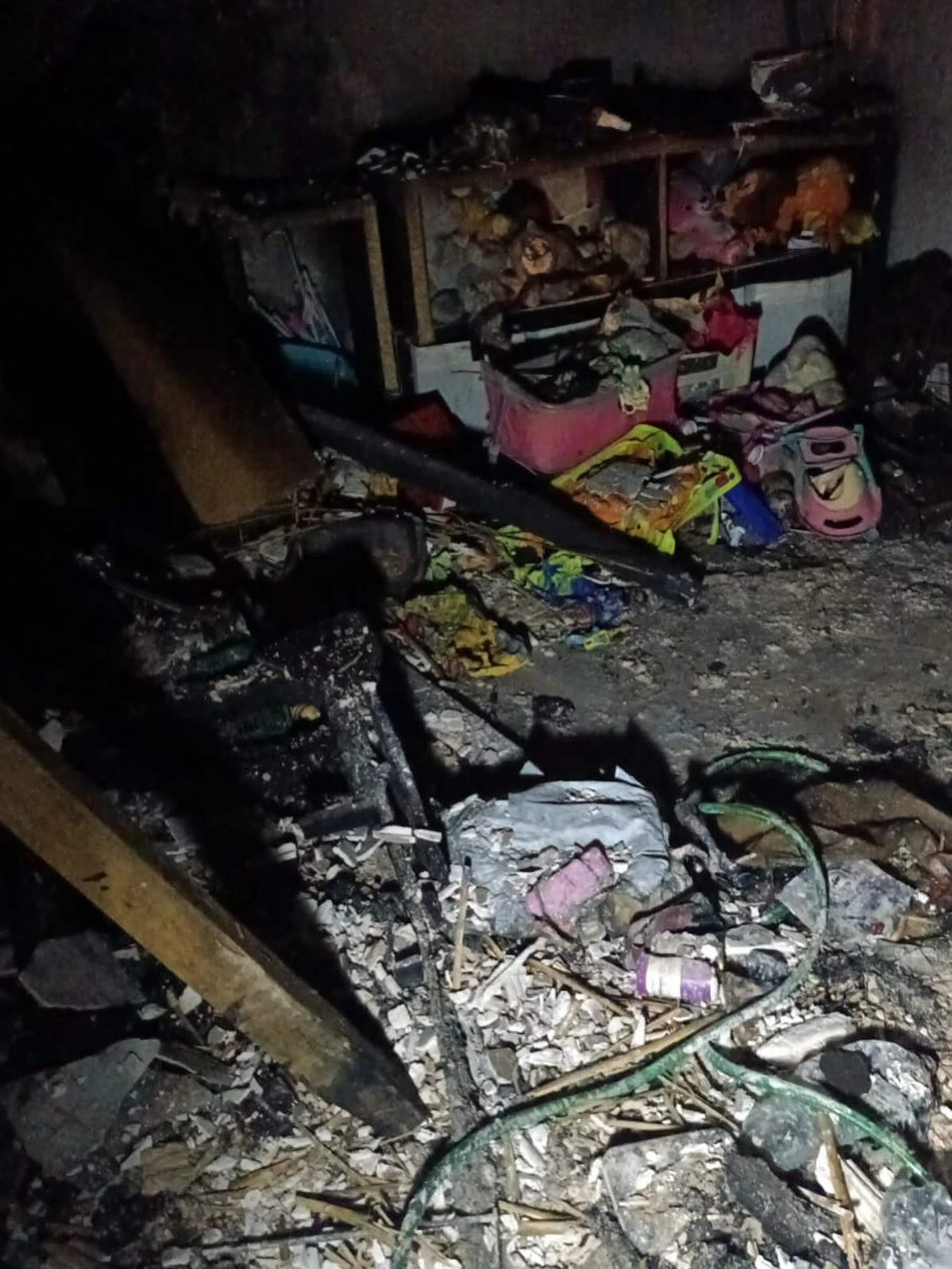 Incendio en una casa en Periana