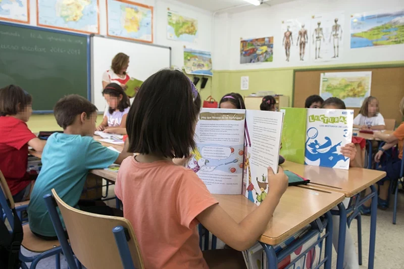 Andalucía renovará libros de texto en Primaria y Secundaria