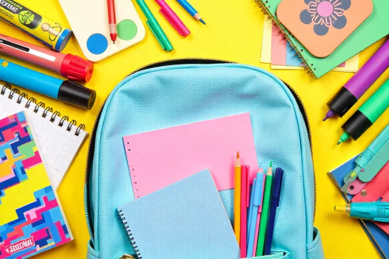 El Ayuntamiento de Alfarnate concede bonos de 100 euros para material escolar en Educación Infantil