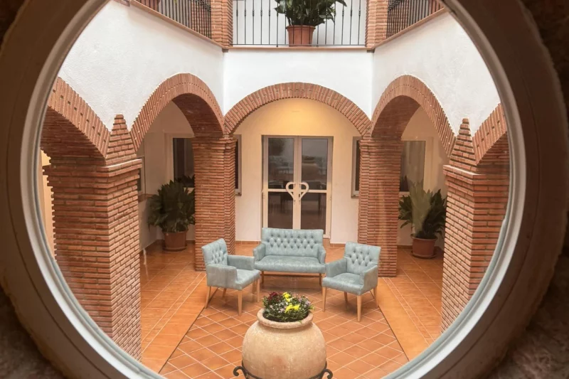 Alfarnate saca a licitación la concesión del apartahotel “El Viejo Cuartel”